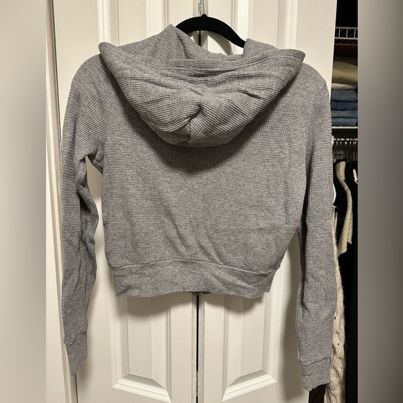 TNA Waffle Cropped Zip Up - Picture 2 of 3